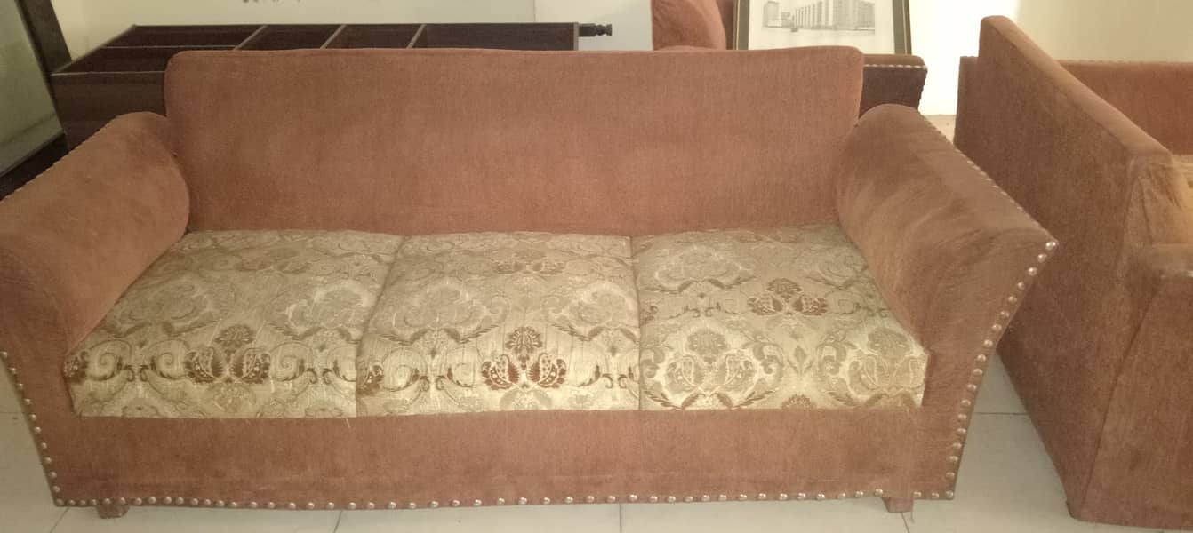 Used sofa set without cusions,. . . Seats 3+2+1 1