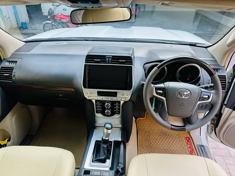 Toyota Prado 2013 12