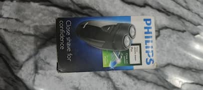 PHILLIPS ELECTRIC SHAVER PLUS