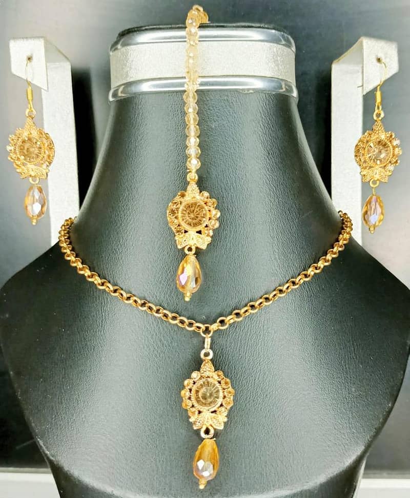 Necklace Set With Bindiya 3