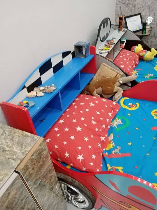 2 Kids Beds 1