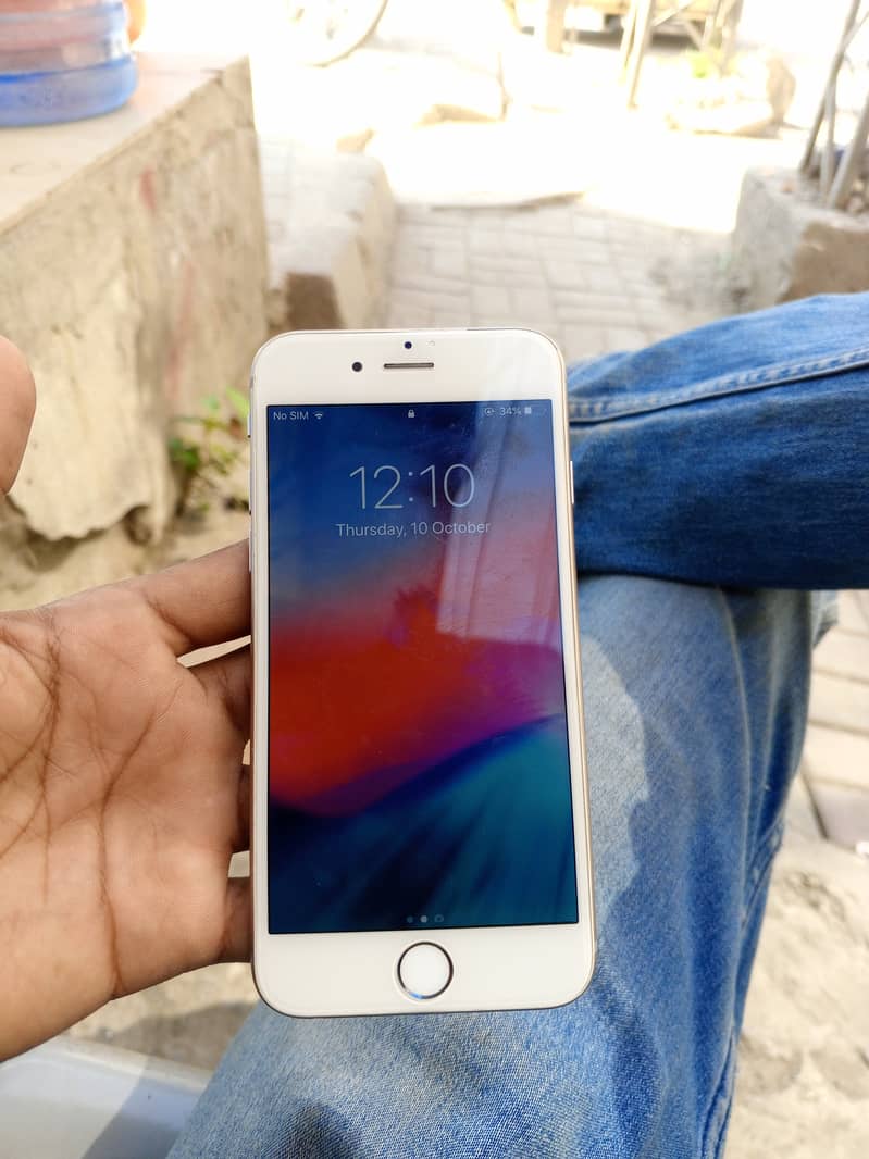 official pta approved iPhone 6 16GB contact 03224284321 4