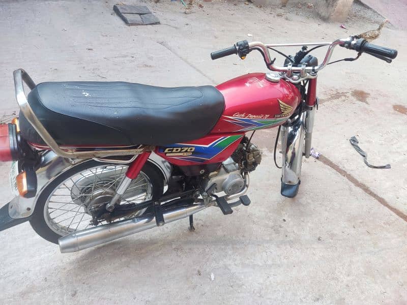 HONDA CD 70  CONDITION 10/10 1