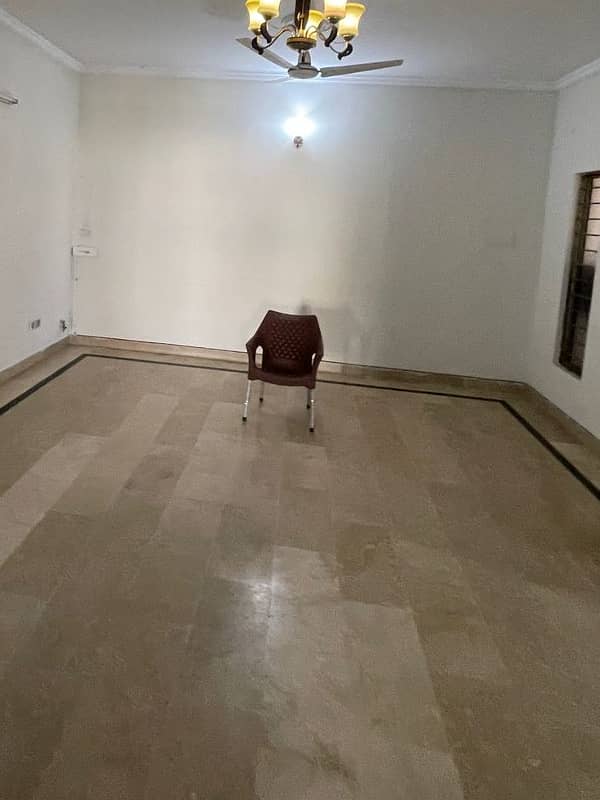 10 marla upper portion for rent in G-13 6