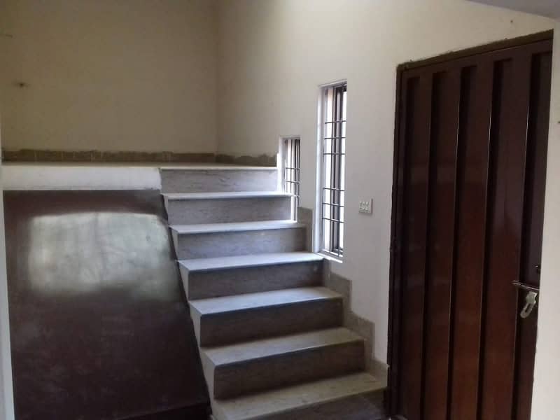 10 MARLA TRIPLE STORY HOUSE FOR SALE AT THE PRIME LOCATION OF TOWNSHIP LAHORE 33