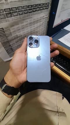 iPhone XR canvrat 13 128 gb