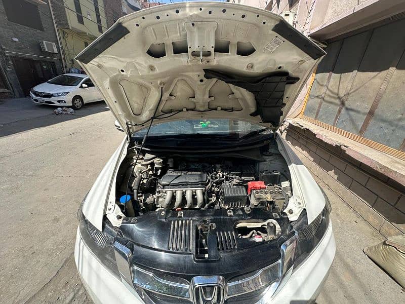 Honda City IVTEC 2021 in Excellent Condition 8