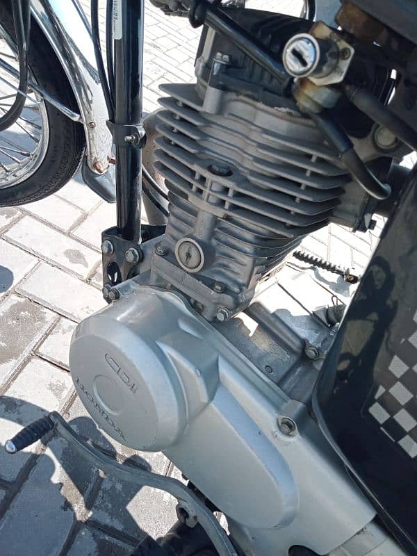 Honda 125 for urgent sale 10