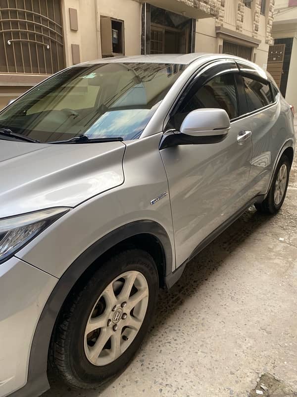 Honda Vezel 2015 3