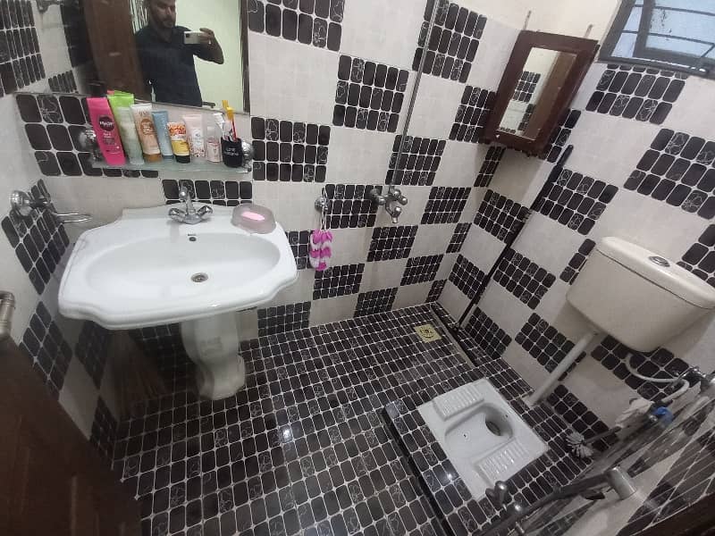 3.5 Marla Facing Park Tile Flooring House Available For Sale In Johar Town Lahore 14