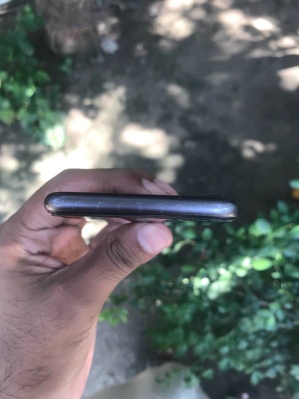 Iphone 8 64GB Pta approved 1