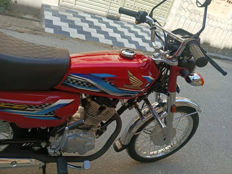 HONDA CG 125  FIRST OWNER PESHAWAR RIJESTER 6