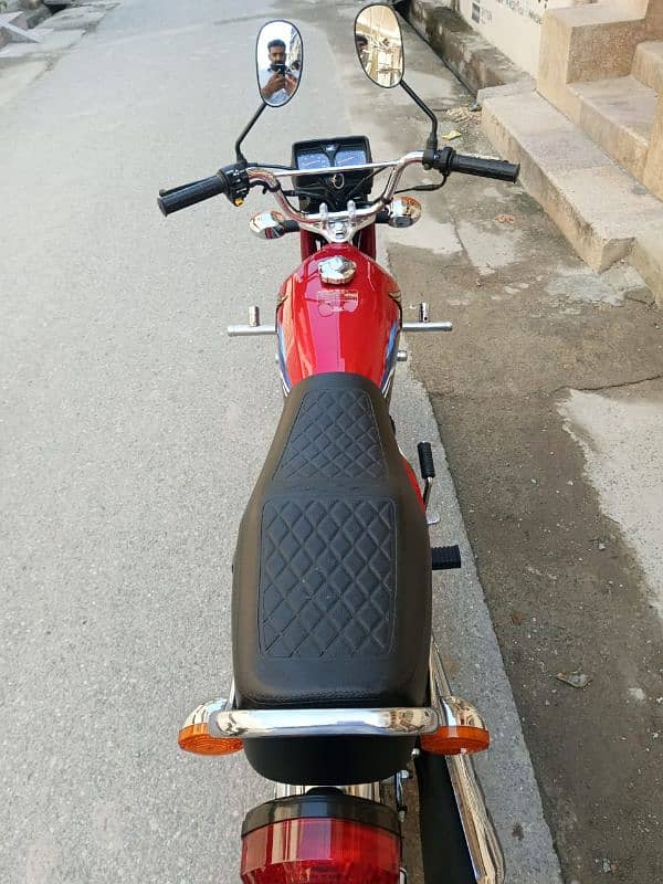 HONDA CG 125  FIRST OWNER PESHAWAR RIJESTER 9