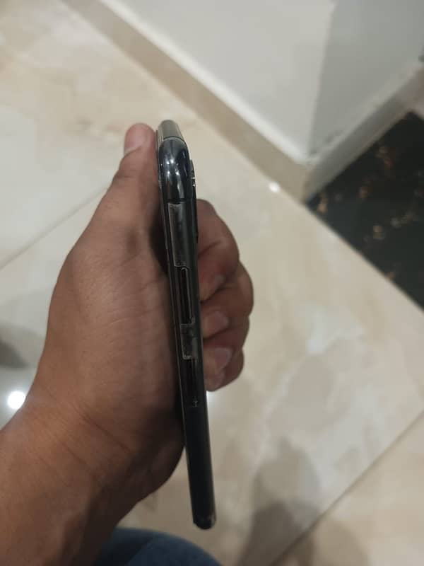 iPhone x64 non PTA 4