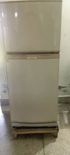 Dawlance medium size fridge