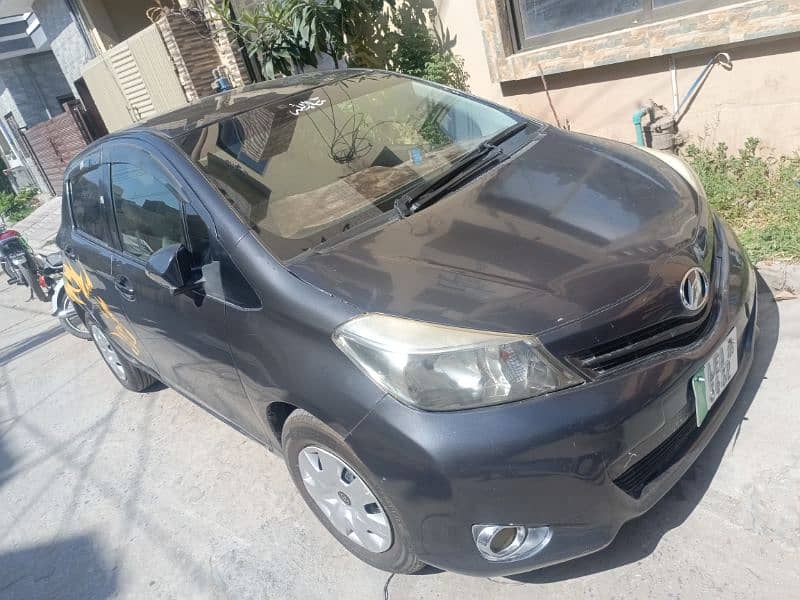 Toyota Vitz 2012 5