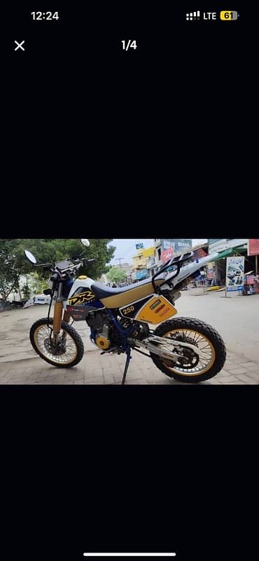 Suzuki DR 250cc 3