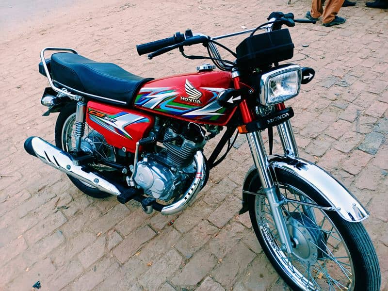 Honda CG125 2023 10/10 New Condition Punjab Number 3