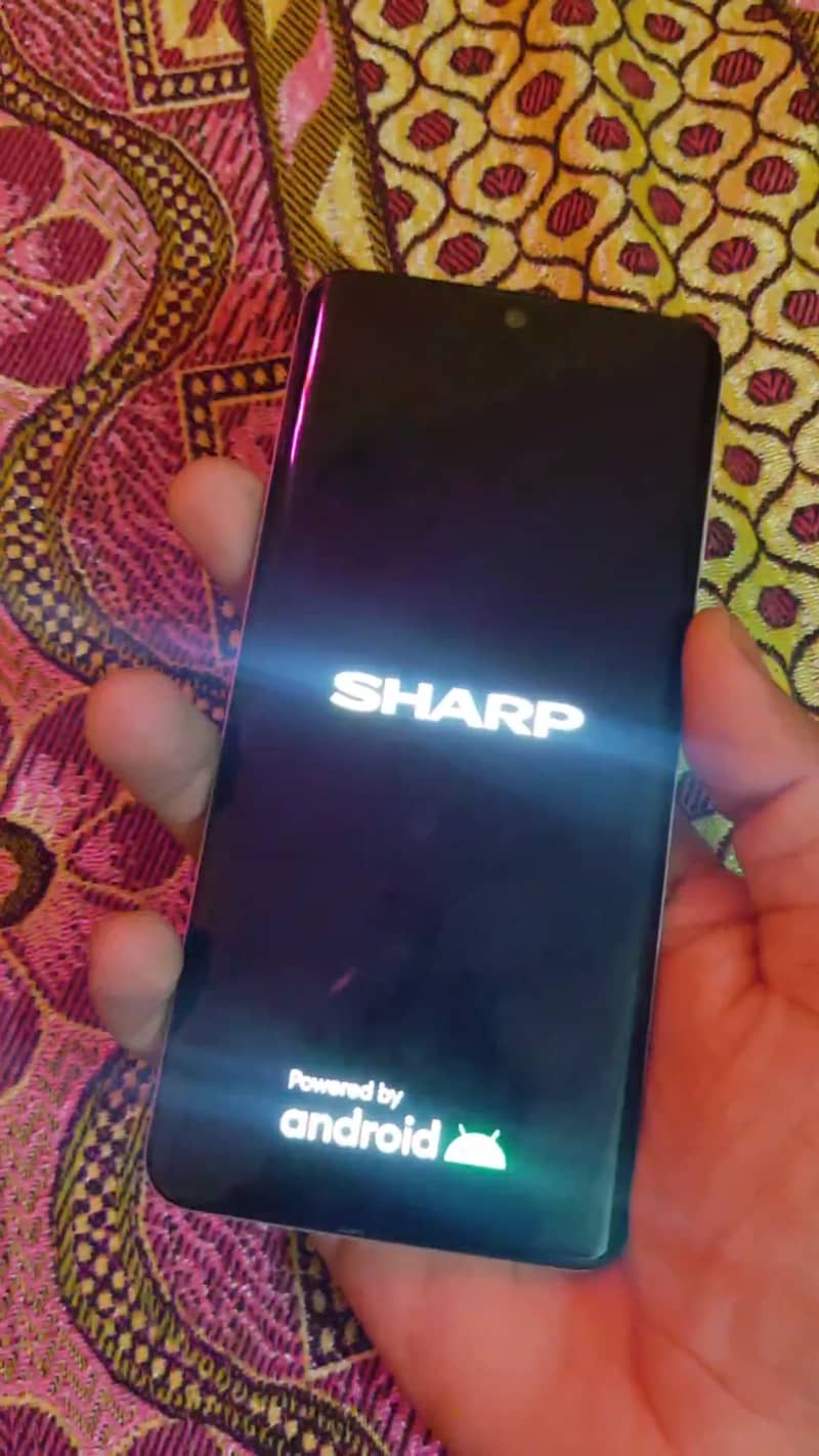 sharp Aquos zero 2 4