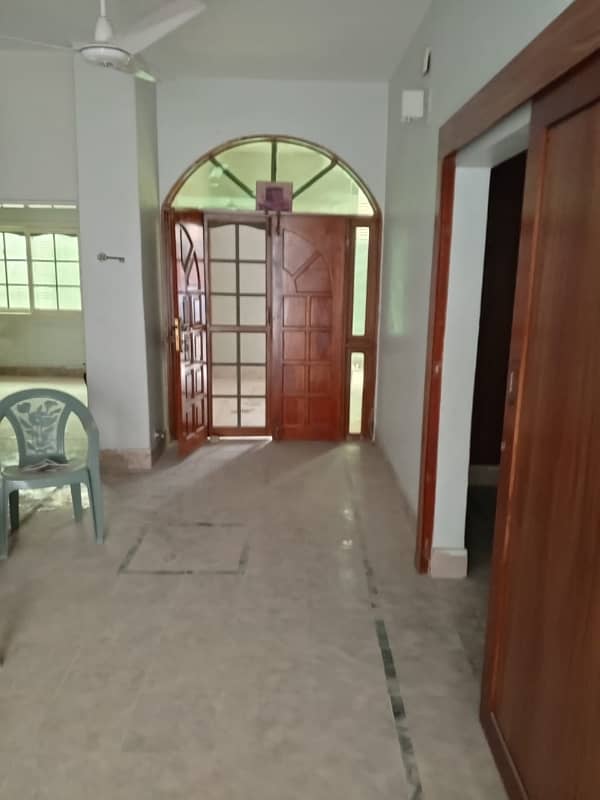 Beautifully Constructed House Is Available For Sale In Model Colony - Malir 11