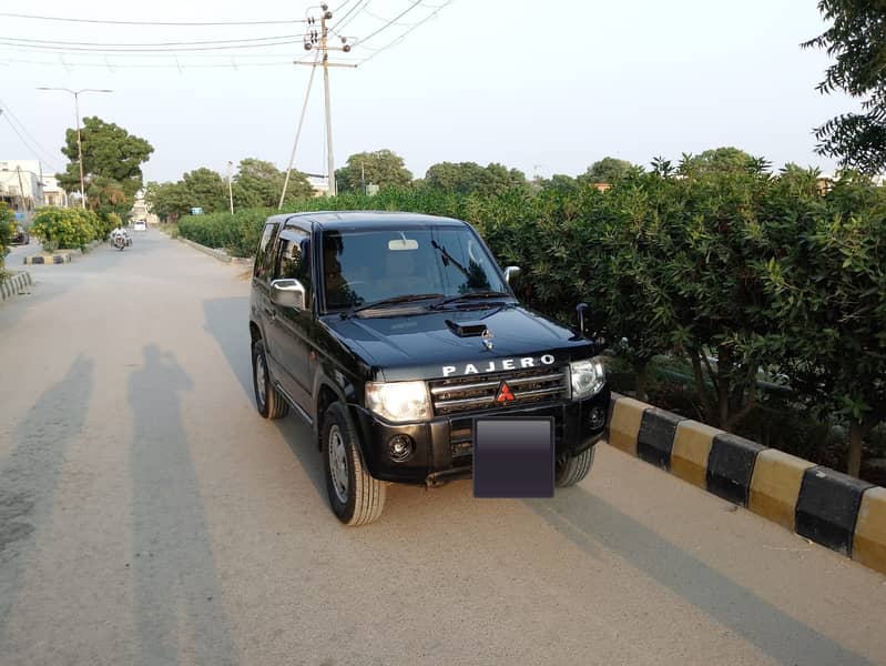 Mitsubishi Pajero Mini 2009 VR 5