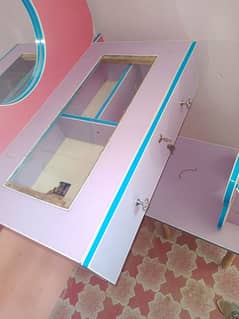 baby girl dressing table