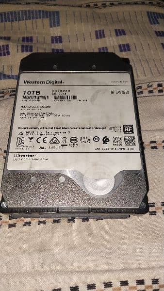 10 TB Western Digital  hard drive 2