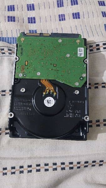 10 TB Western Digital  hard drive 3