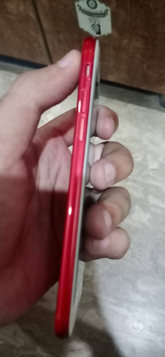 Iphone 7 PTA APPROVED Special Edition 10/10 Red Color 3