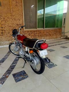 Honda 125 special chrome edition