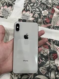 I phone xs max 64 gb 0