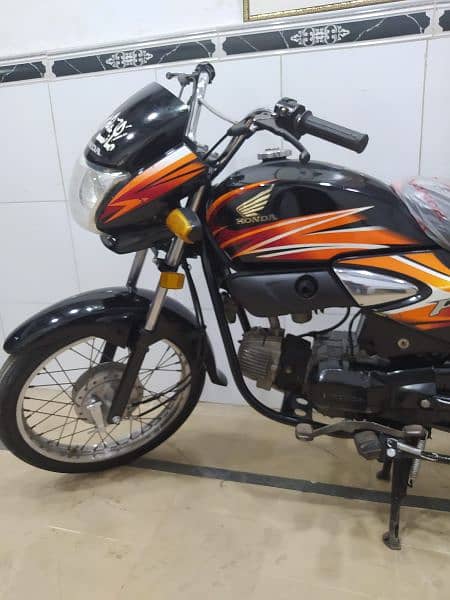 Honda pridor 100cc (2017) 3