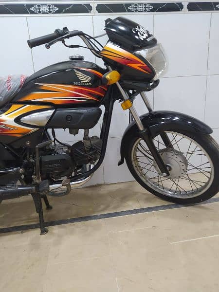 Honda pridor 100cc (2017) 6