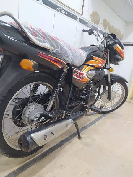 Honda pridor 100cc (2017) 12