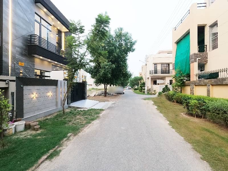 5 Marla House For sale In DHA 11 Rahbar Phase 2 - Block L Lahore 4