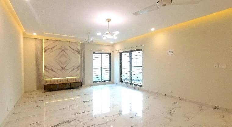 Sale A Flat In Lahore Prime Location 1