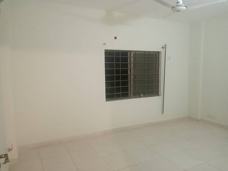 Flat For Sale In Askari 11 - B, Lahore 7