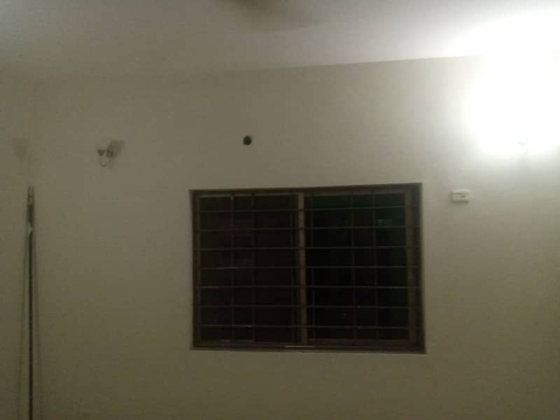 Flat For Sale In Askari 11 - B, Lahore 8