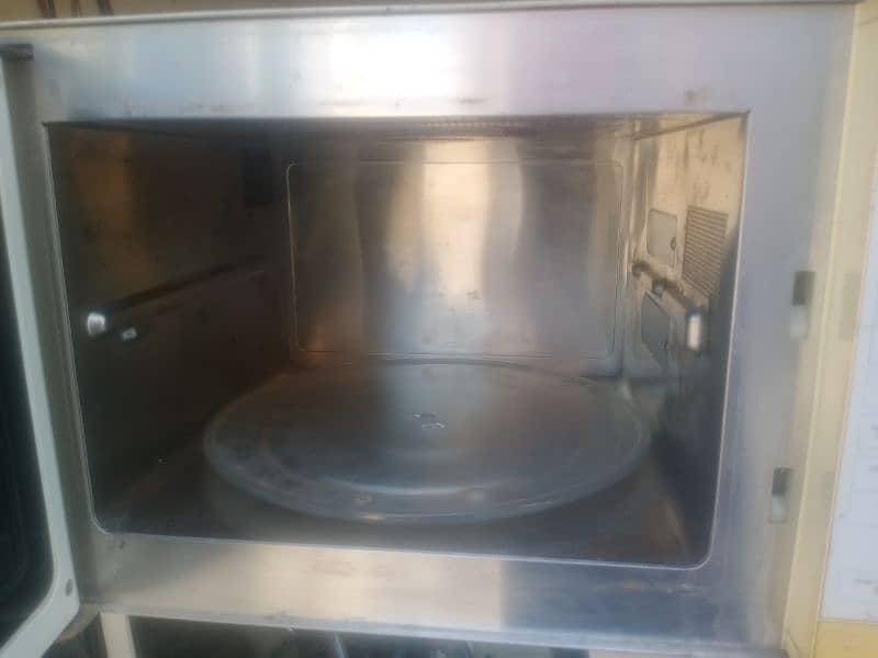 microwave oven 2