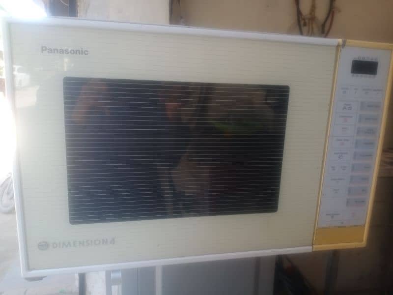 microwave oven 3