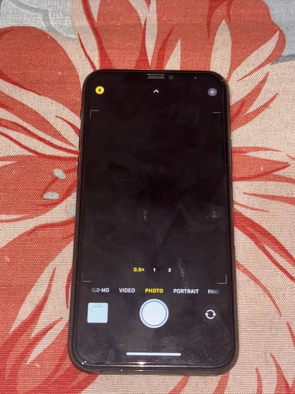 Apple Iphone 11 pro 64gb battery health 76%display changed 100% 7