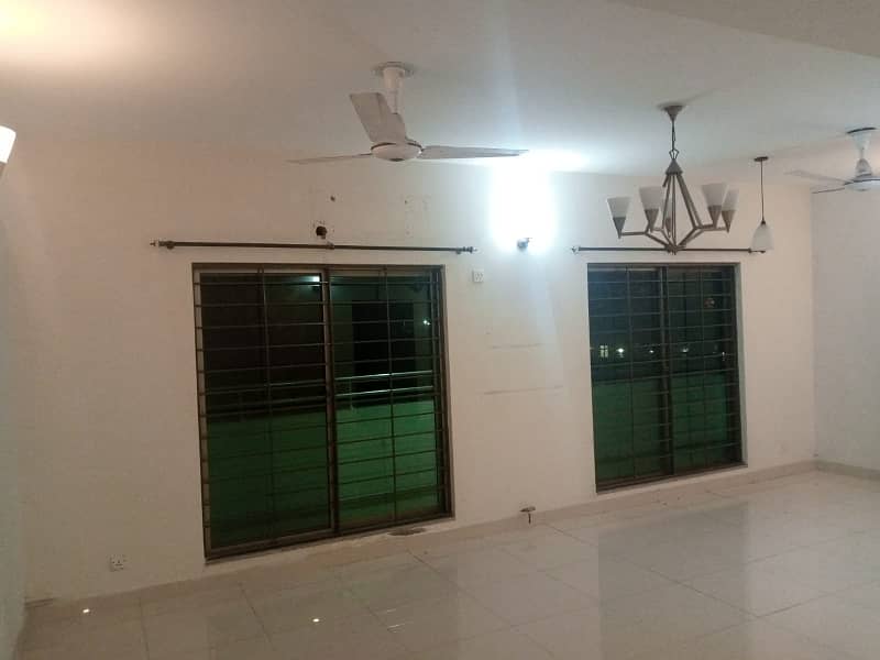 12 Marla 4 Bed Flat For Sale In Askari 11 Lahore 3