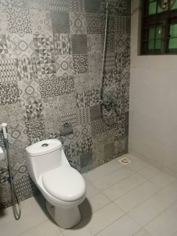 12 Marla 4 Bed Flat For Sale In Askari 11 Lahore 4