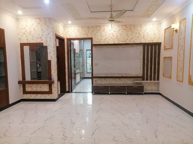 Nasheman-e-Iqbal Phase 2 - Block A House Sized 10 Marla For sale 11