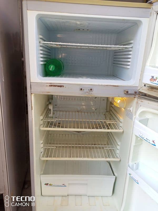 PEL REFRIGERATOR 1