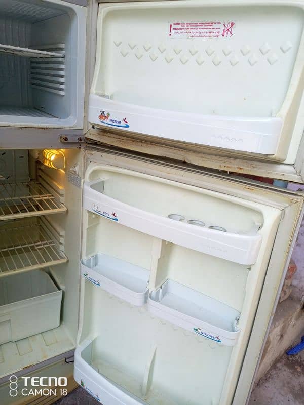 PEL REFRIGERATOR 2