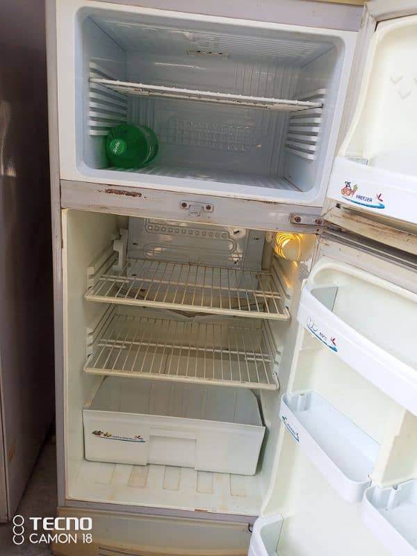 PEL REFRIGERATOR 3