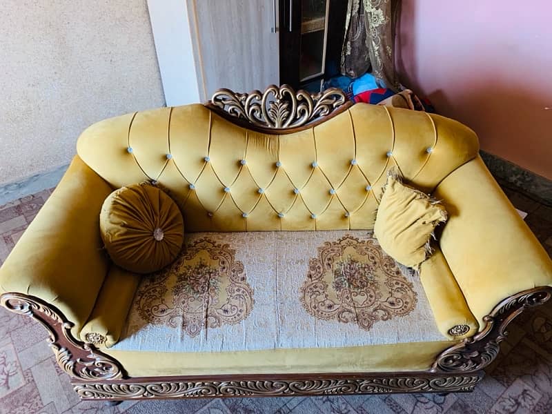 Golden Sofa new Condition 1