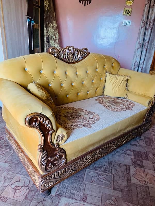 Golden Sofa new Condition 2