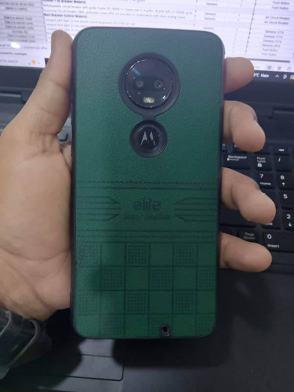 moto g7 power 4/64GB 5